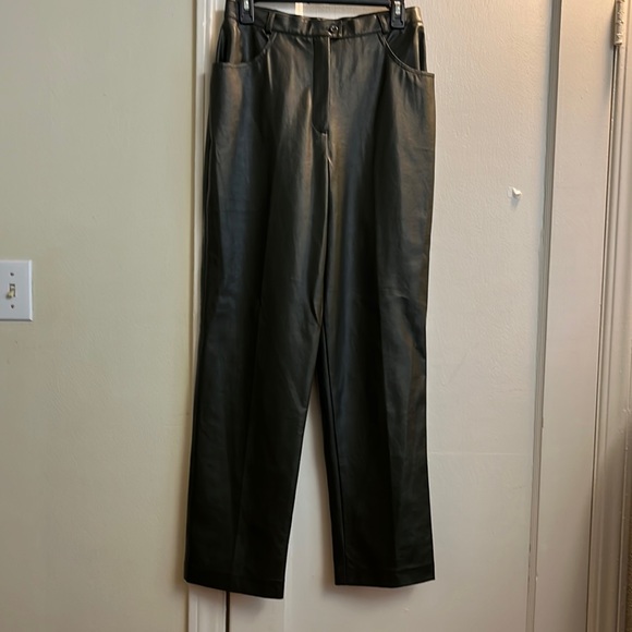 FAUX CUIR pants - Picture 1 of 11